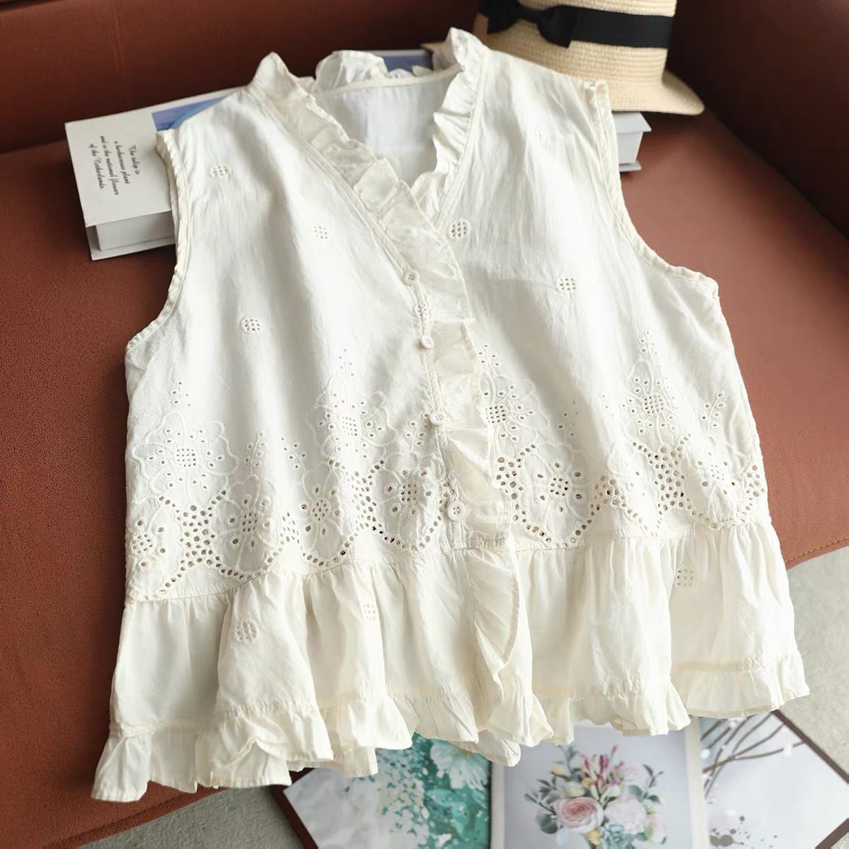 Blusa Feminina Regata Sem Mang - Embroidery Eyelet avaliação e preço