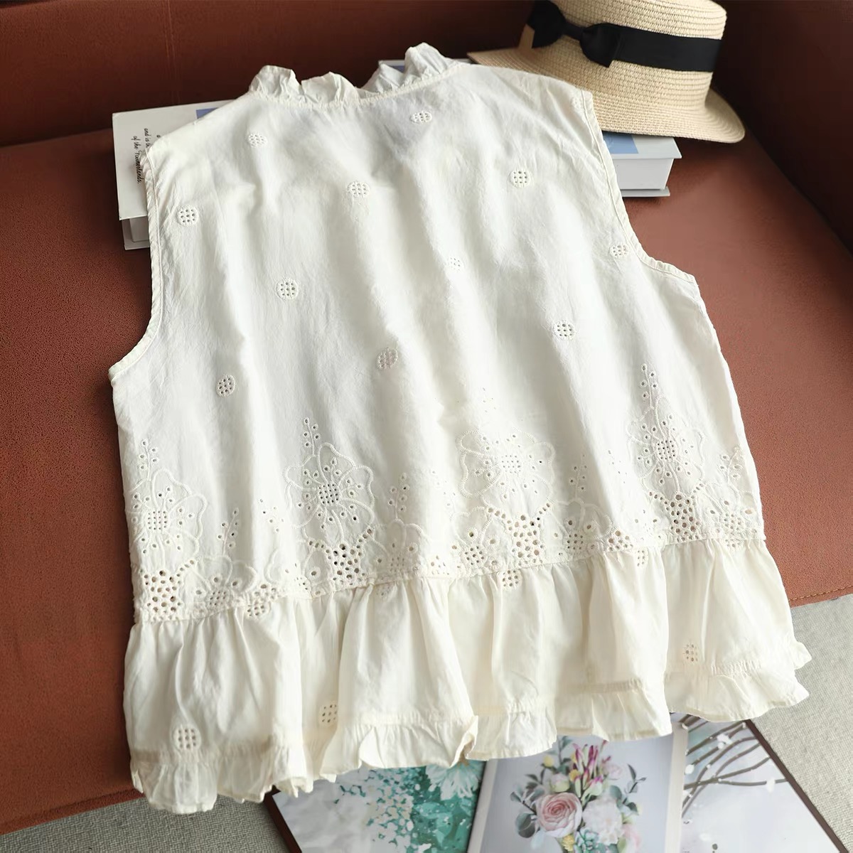Blusa Feminina Regata Sem Mang - Embroidery Eyelet avaliação e preço